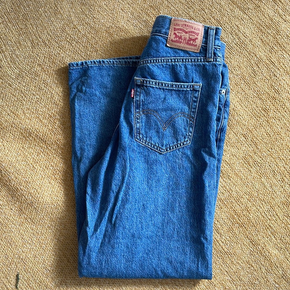 Levi’s super high waist straight leg jean
